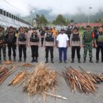 Kapolda Papua Tengah Pimpin Langsung Giat Razia Alat Perang di Puncak Jaya