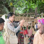 Peduli UMKM di Mimika, Ala Satgas Ops Damai Cartenz