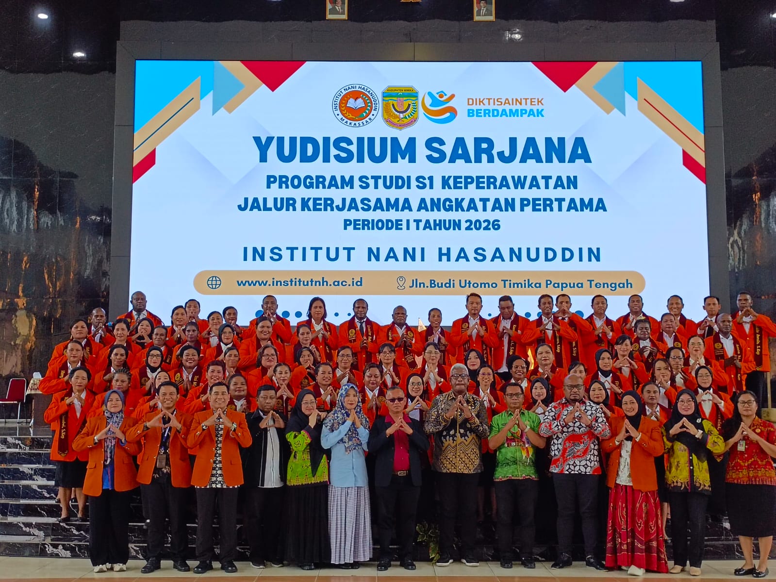 Yudisium 66 Mahasiswa Keperawatan Mimika, Bupati Tekankan Tanggung Jawab Pengabdian