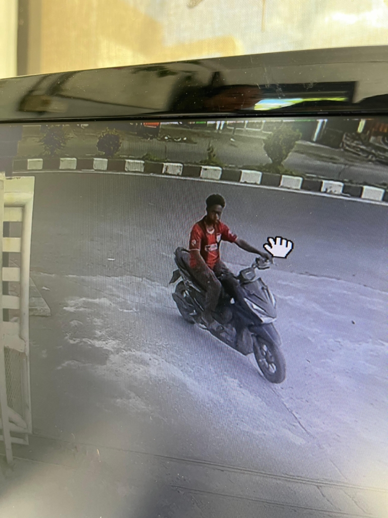 Aksi Pencurian Helm di Parkir Horison Ultima Terekam CCTV, Satpam Klaim Bukan Tanggung Jawab Pihak Hotel