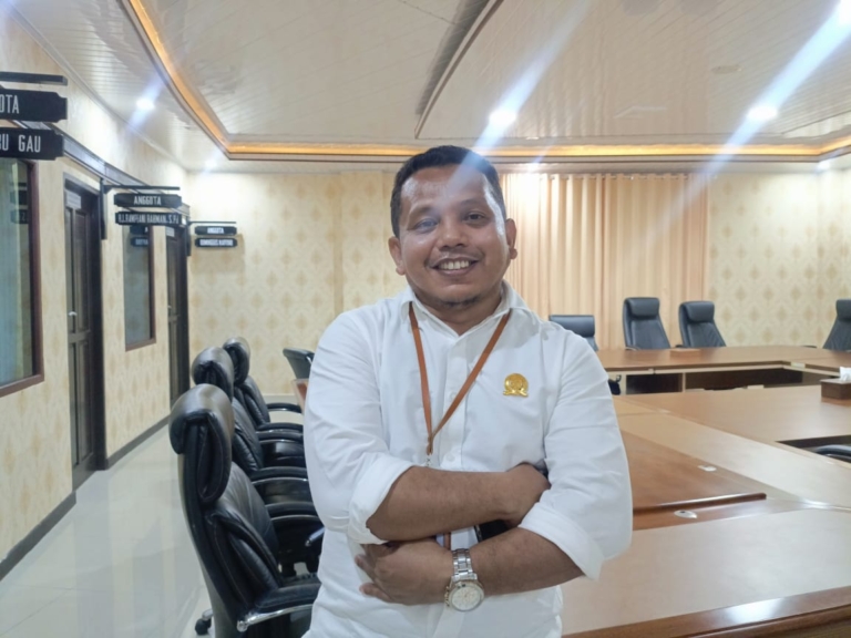 Ketua Komisi III DPRD Mimika Dorong Pemerintah Daerah Segera Evaluasi Proyak di Tengah Kenaikan Harga