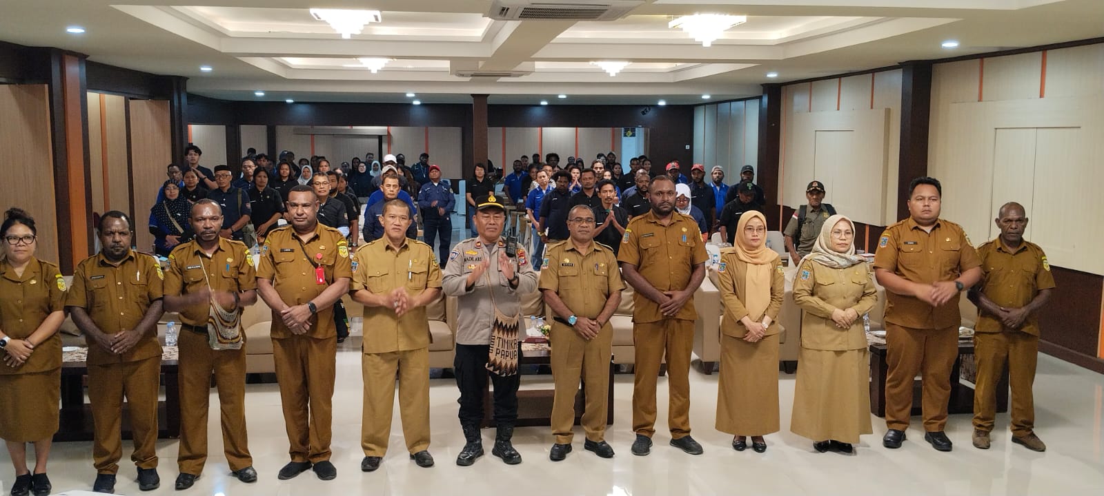 Pemkab Mimika Gelar Sosialisasi Wawasan Kebangsaan, Tekan Ancaman Radikalisme dan Hoaks 1 Pemkab Mimika Gelar Sosialisasi Wawasan Kebangsaan, Tekan Ancaman Radikalisme dan Hoaks