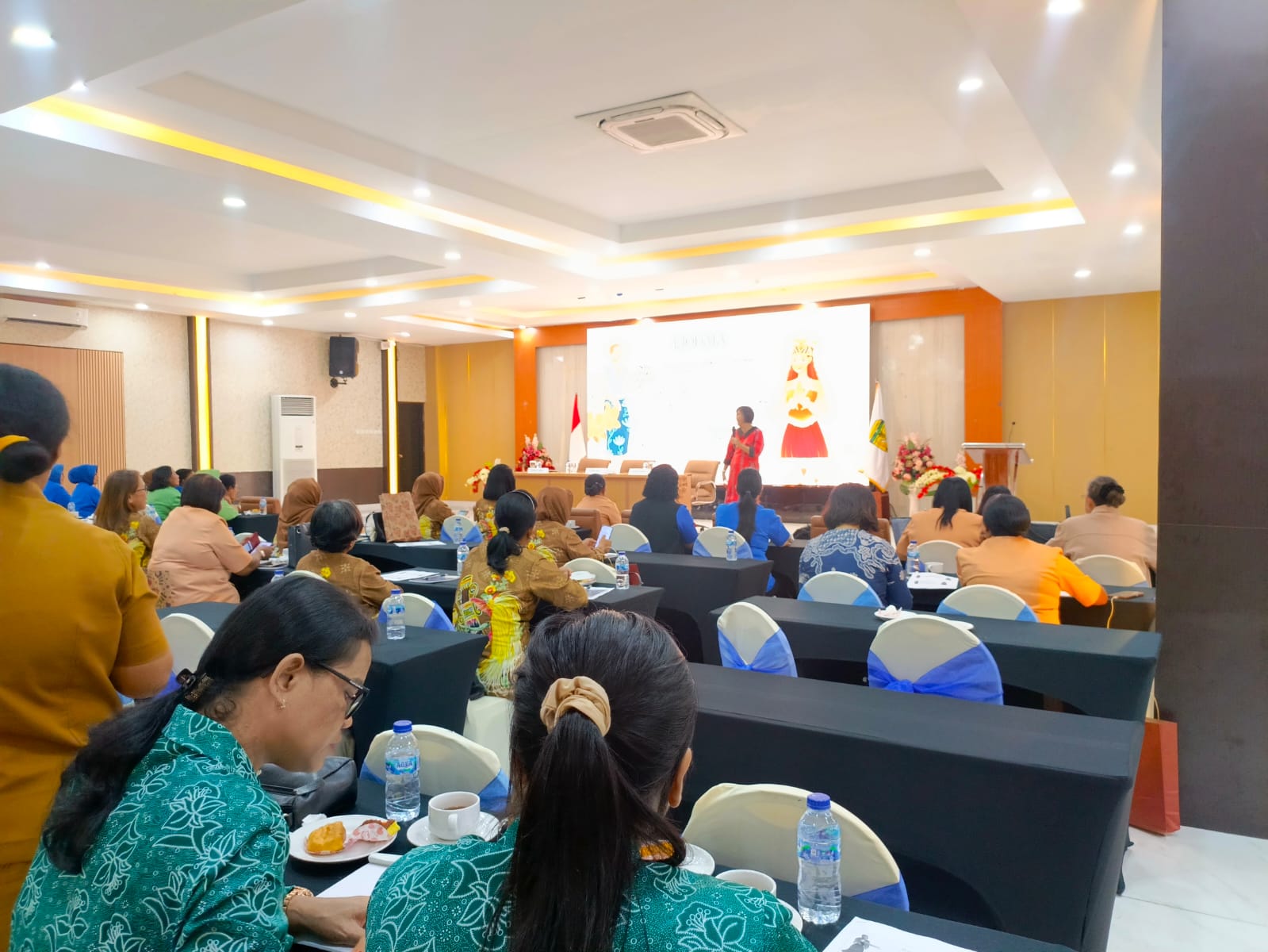 DP3AP2KB Mimika Jadikan 100 Perempuan Lintas Organisasi sebagai Ujung Tombak Pemberdayaan di Akar Rumput 2 IMG 20260623 WA0010