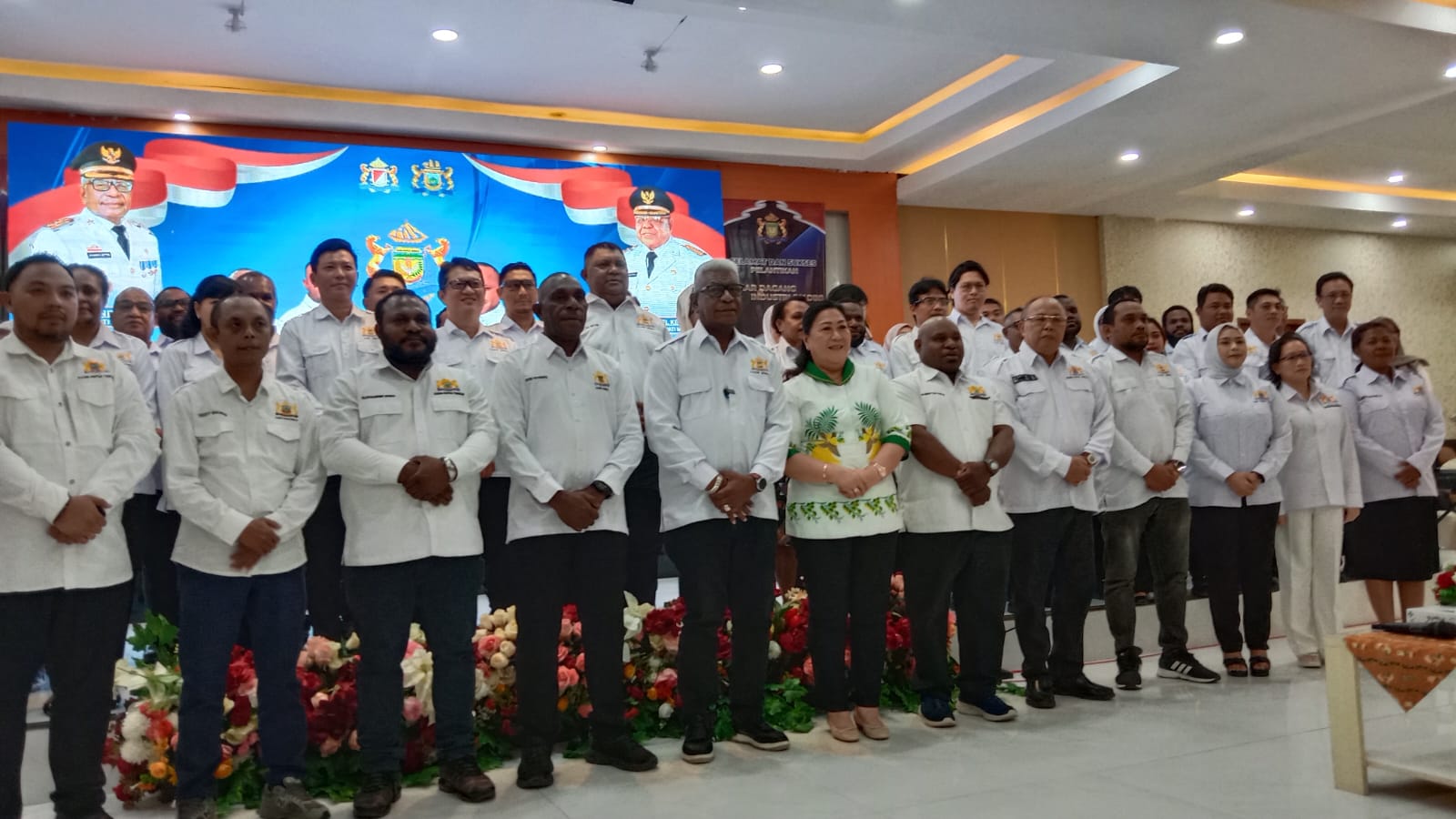 Soter Potowapea Resmi Pimpin KADIN Mimika Periode 2026-2031