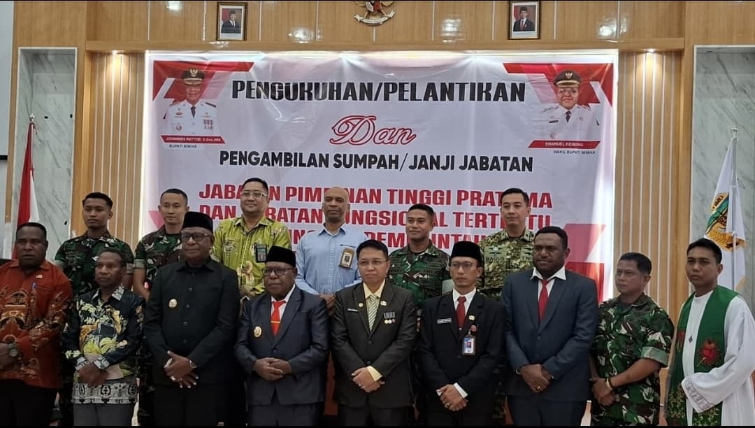 Bupati Mimika Lantik Kepala Inspektorat dan Sejumlah Plt Jabatan Strategis