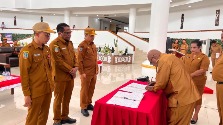 Tiga Pejabat Eselon II di Mimika Disertijab, Ini Harapan Wakil Bupati