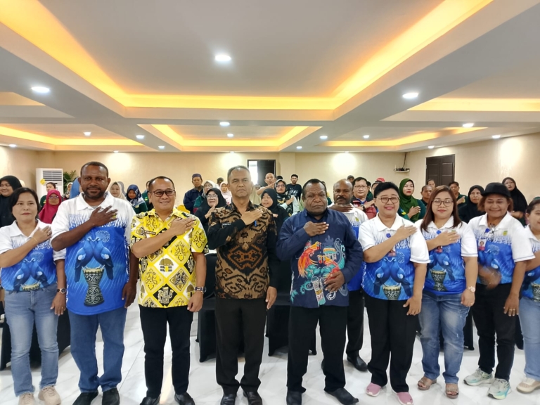 46 Keluarga di Mimika Lepas Bantuan Sosial, Terima Modal Usaha Rp5 Juta