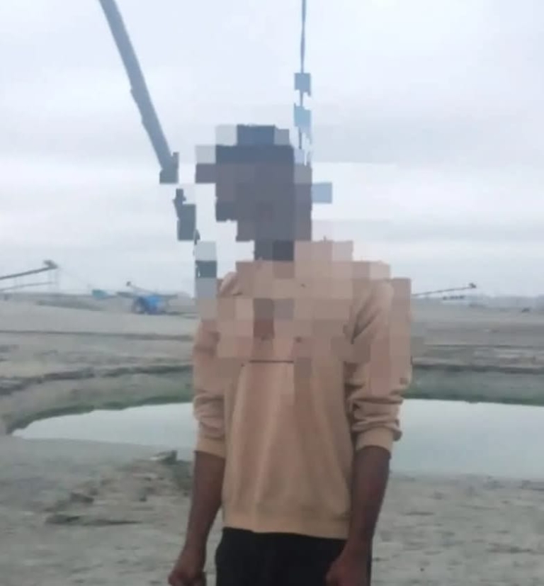 Pria Ditemukan Tergantung di Lokasi Pendulangan Mile 21, Video Viral di WhatsApp