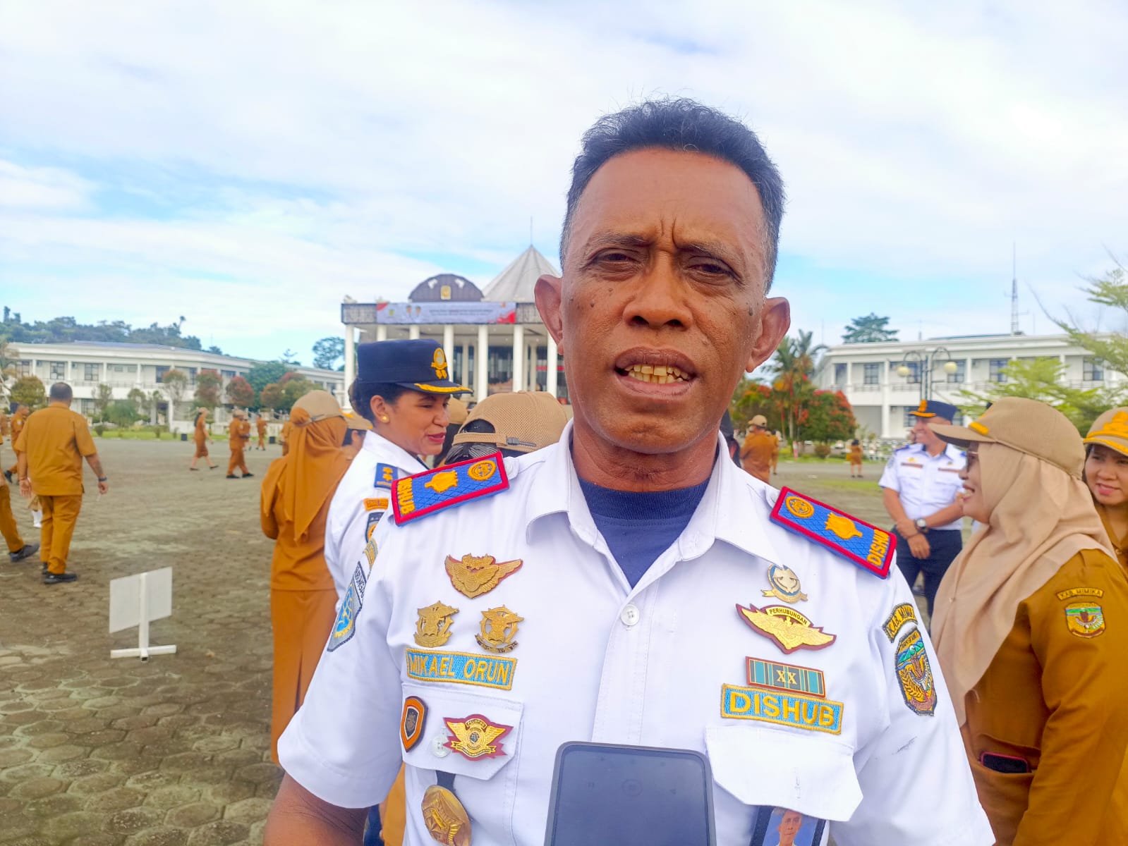 Dishub Mimika Tertibkan Truk Muatan Terpal, Cegah Ceceran Material di Jalan Umum 1 Dishub Mimika Tertibkan Truk Muatan Terpal, Cegah Ceceran Material di Jalan Umum