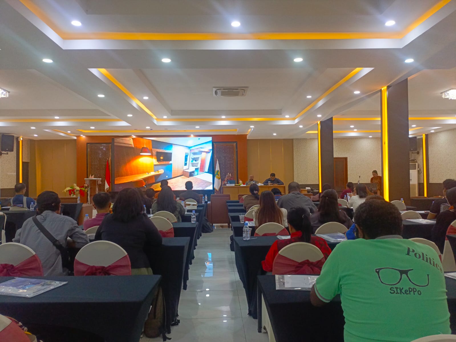 Pemerintah Kabupaten Mimika Gelar Bimtek Perizinan Berbasis Risiko untuk Dorong Iklim Investasi 2 IMG 20260813 WA0026