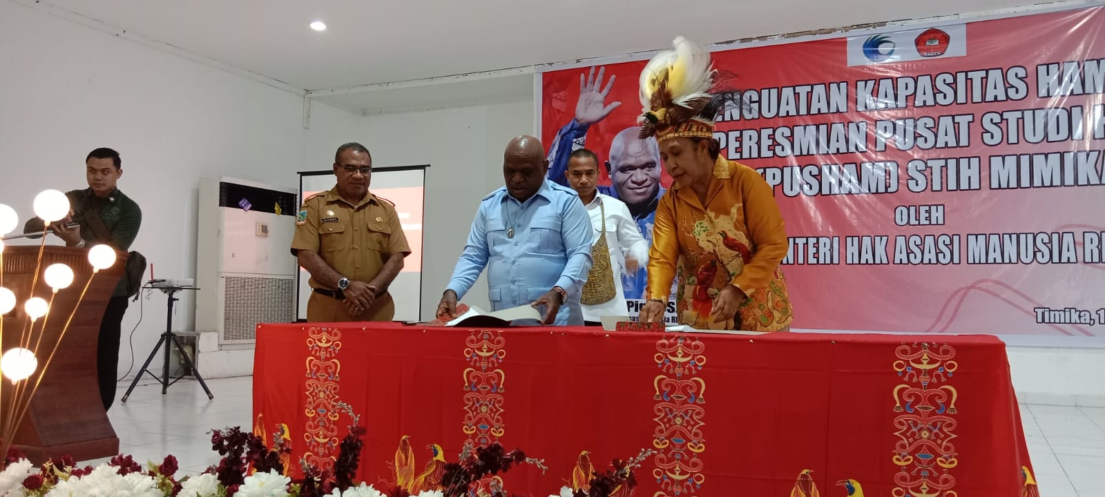 Menteri HAM Natalius Pigai Resmikan Pusat Studi HAM Pertama di Papua Tengah 2 IMG 20260819 WA0001