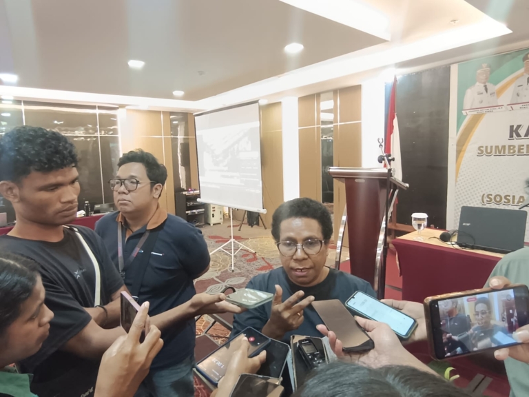 Sebanyak 70 Sekolah di Mimika Ikuti Sosialisasi Peningkatan Kapasitas SDM Lingkungan Hidup