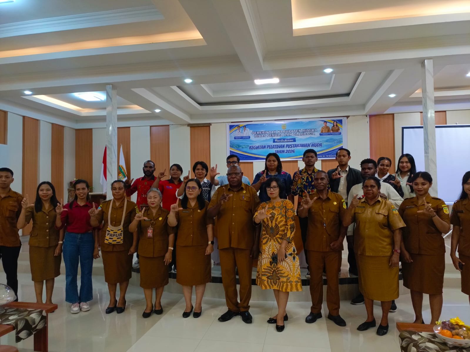 Galeri Foto : Dispora Mimika Gelar Pelatihan Pustakawan Muda 2026, Dorong lPemuda Jadi Penggerak Literasi 1 Galeri Foto : Dispora Mimika Gelar Pelatihan Pustakawan Muda 2026, Dorong lPemuda Jadi Penggerak Literasi
