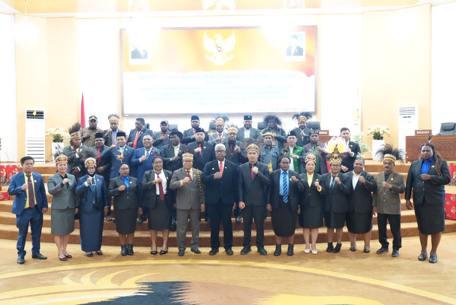 DPRK Mimika Sahkan Ranperda APBD Perubahan TA 2026 1 DPRK Mimika Sahkan Ranperda APBD Perubahan TA 2026