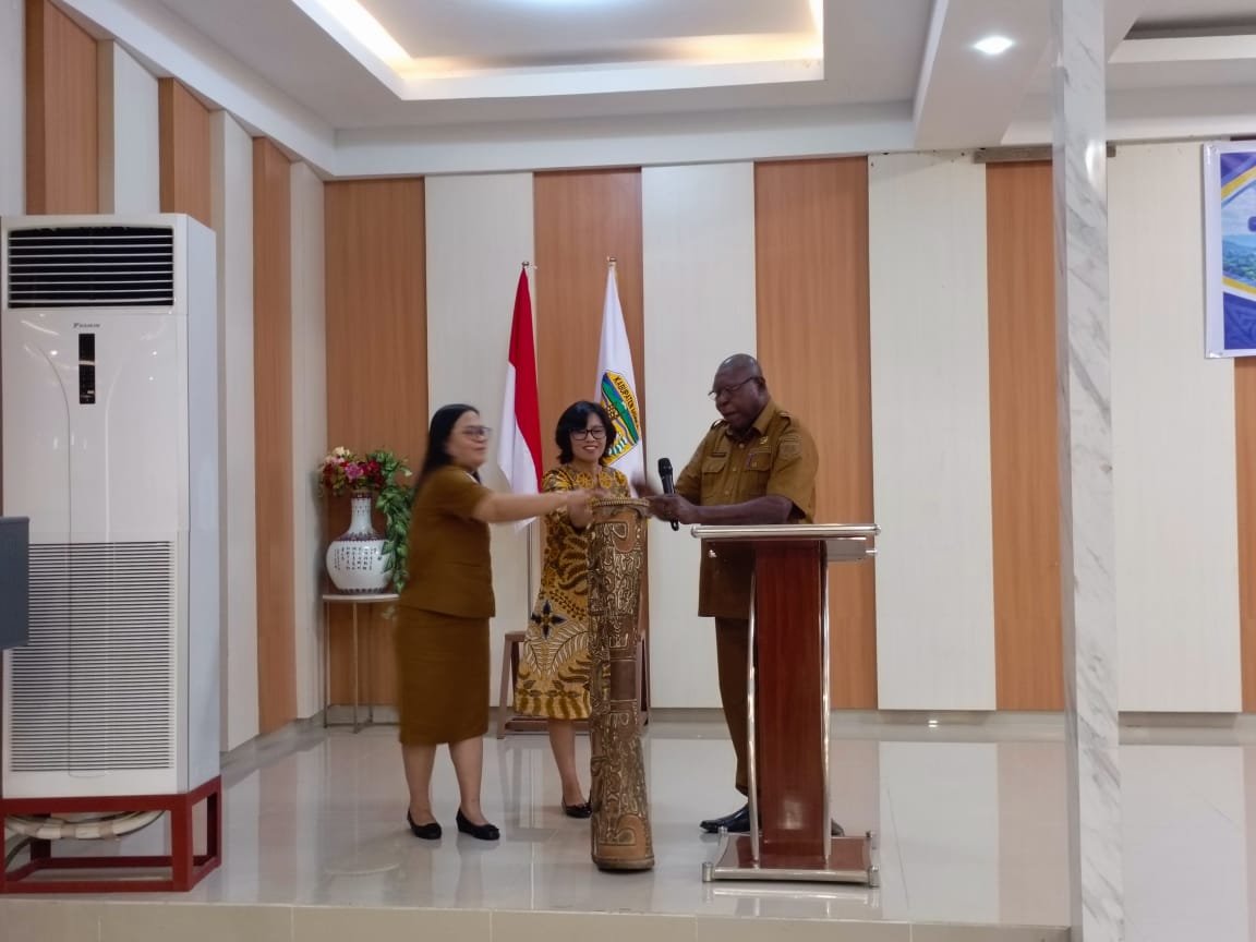 Galeri Foto : Dispora Mimika Gelar Pelatihan Pustakawan Muda 2026, Dorong lPemuda Jadi Penggerak Literasi 5 IMG 20260930 WA0003