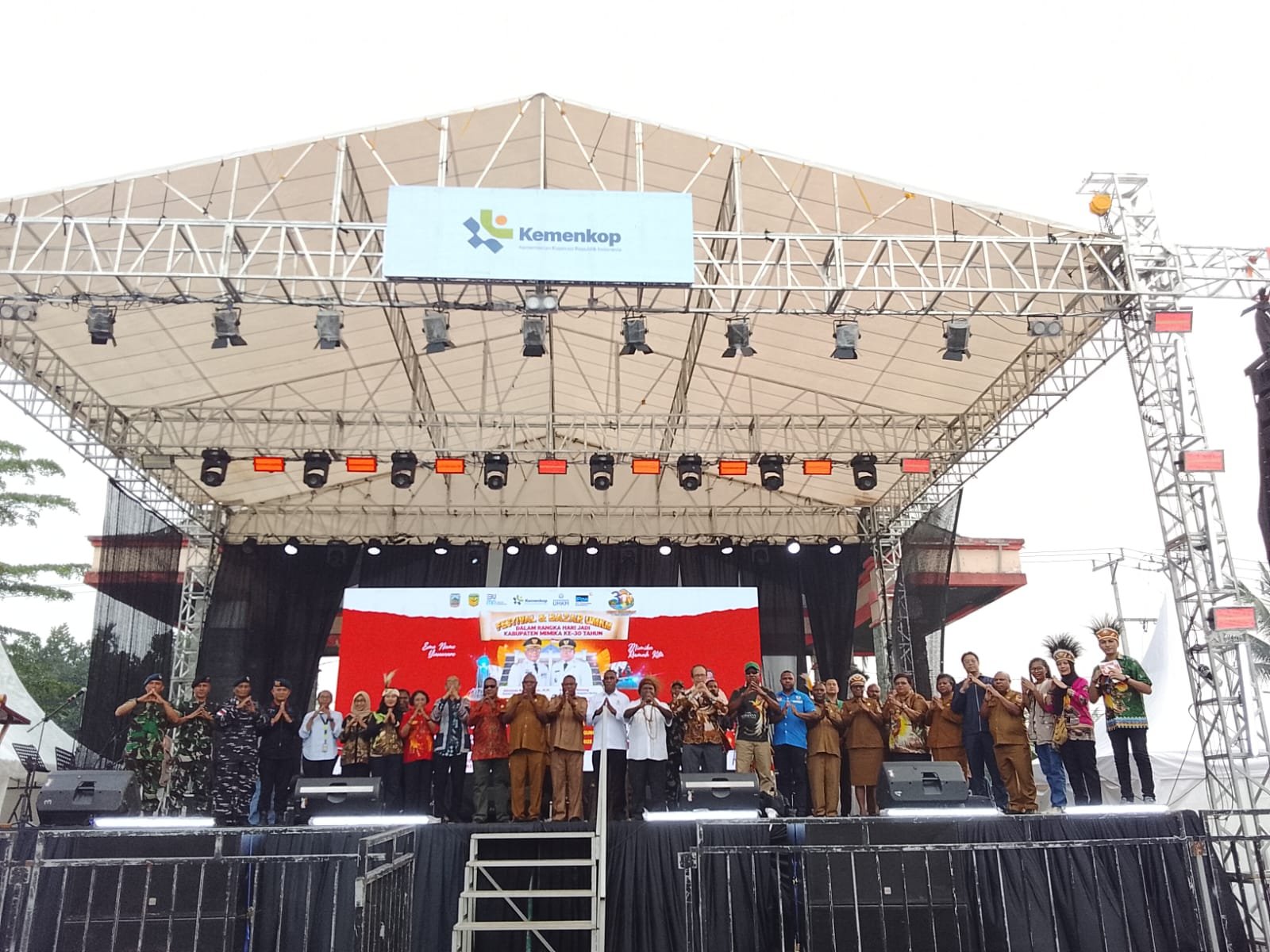 Festival dan Pasar UMKM Warnai HUT ke-30 Mimika, Dorong UMKM Papua Tengah Naik Kelas 1 Festival dan Pasar UMKM Warnai HUT ke-30 Mimika, Dorong UMKM Papua Tengah Naik Kelas