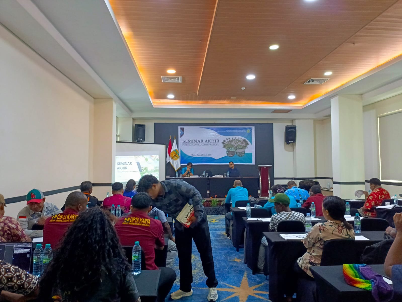 Pemkab Mimika Matangkan Perencanaan Kota Potowaiburu sebagai Pusat Pertumbuhan Baru di Wilayah Pesisir 2 IMG 20261022 WA0019 1